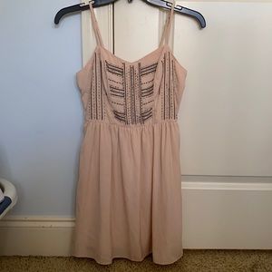 American Eagle dress with cutout in the back